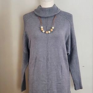 Pullover turtle neck sweater